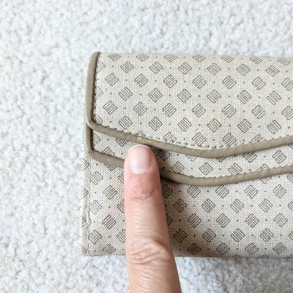VTG beige print wallet - Picture 8 of 8
